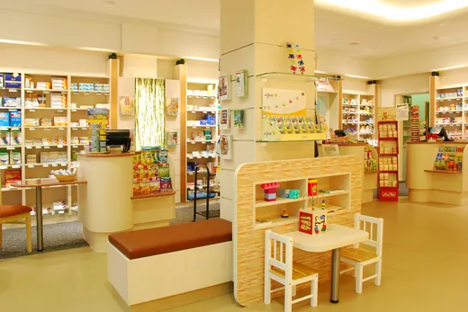 Apotheke innen 3